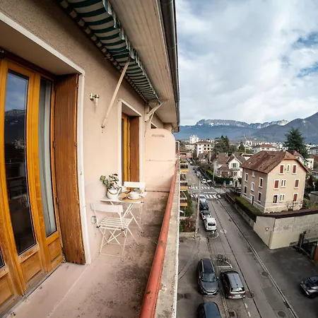 Les 3 Monts - Vue Panoramique Sur Les Montagnes Annecy